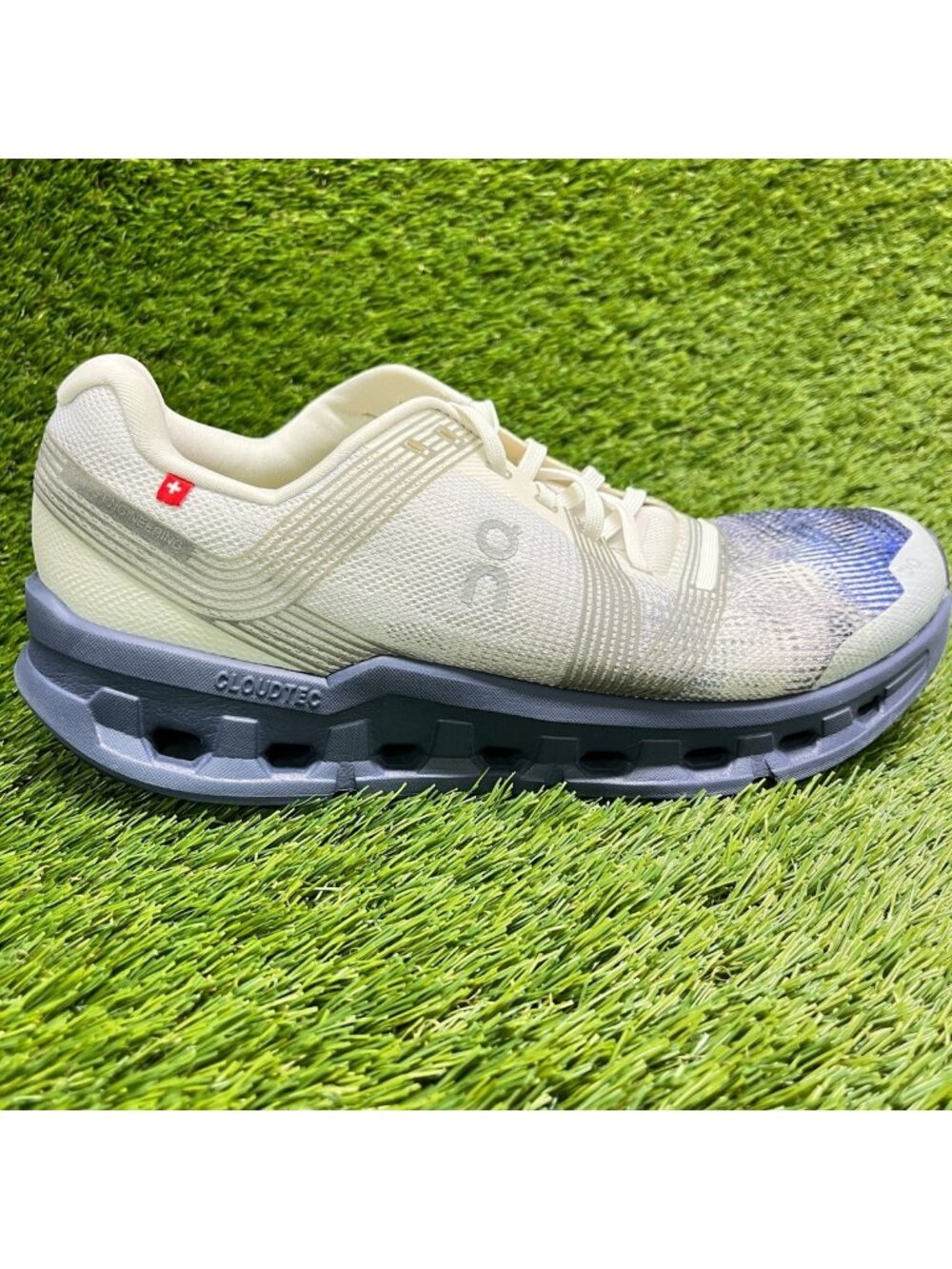 On Cloudgo Suma Womens Size 11 White Blue Athletic Running Shoes Sneakers - Picture 1 of 11
